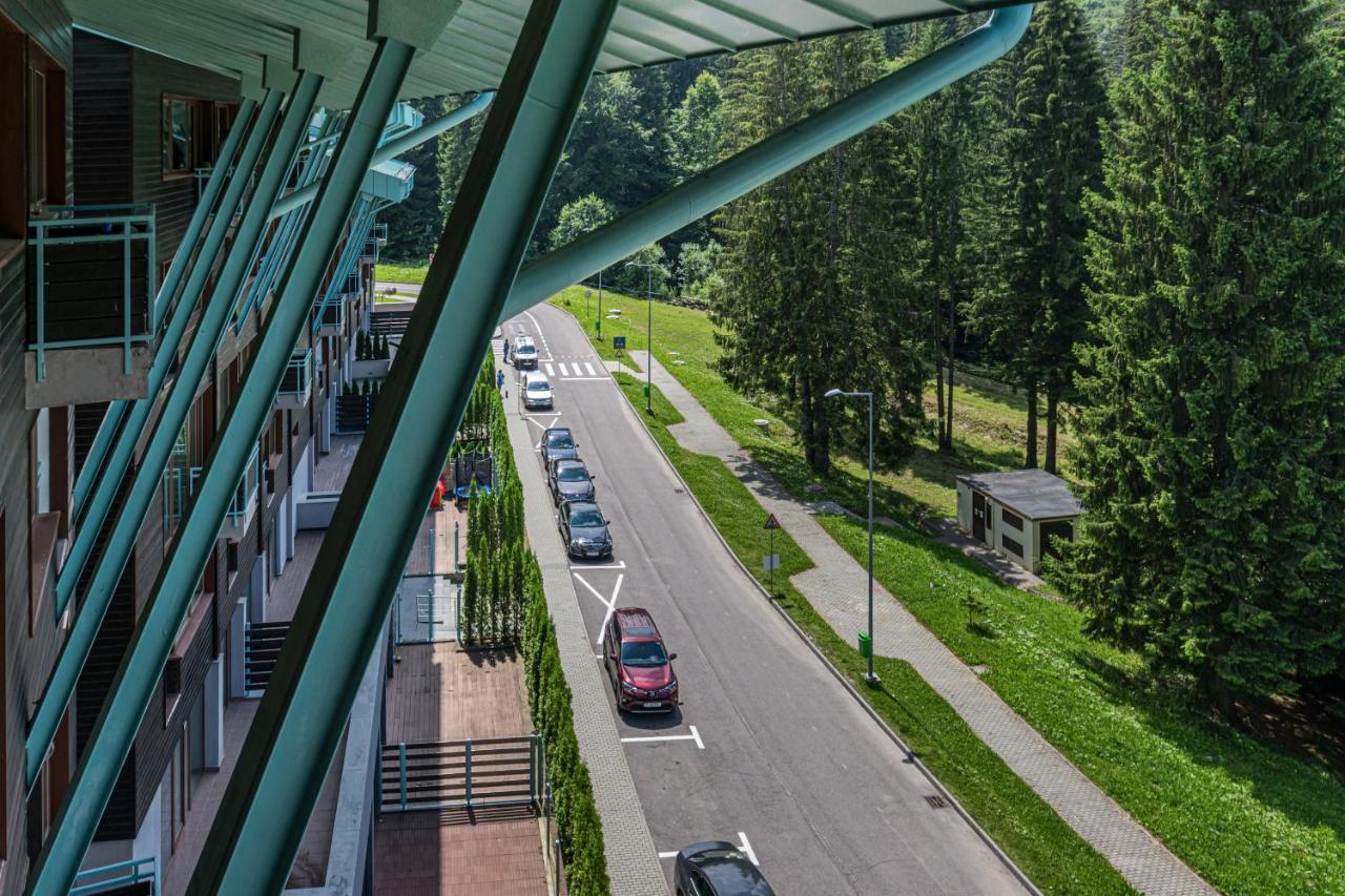 Pine Woods Apartment B35 In Silver Mountain Poiana Brasov Bagian luar foto